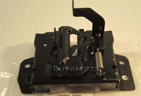 Broasca pe caroserie capota motor Mitsubishi Pajero IV (poz.61471)