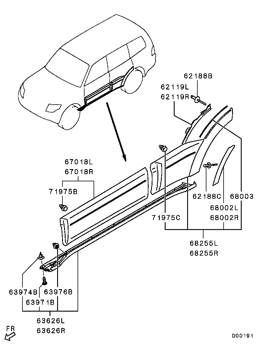 Ornament usa spate Mitsubishi  Pajero IV (poz.68255)