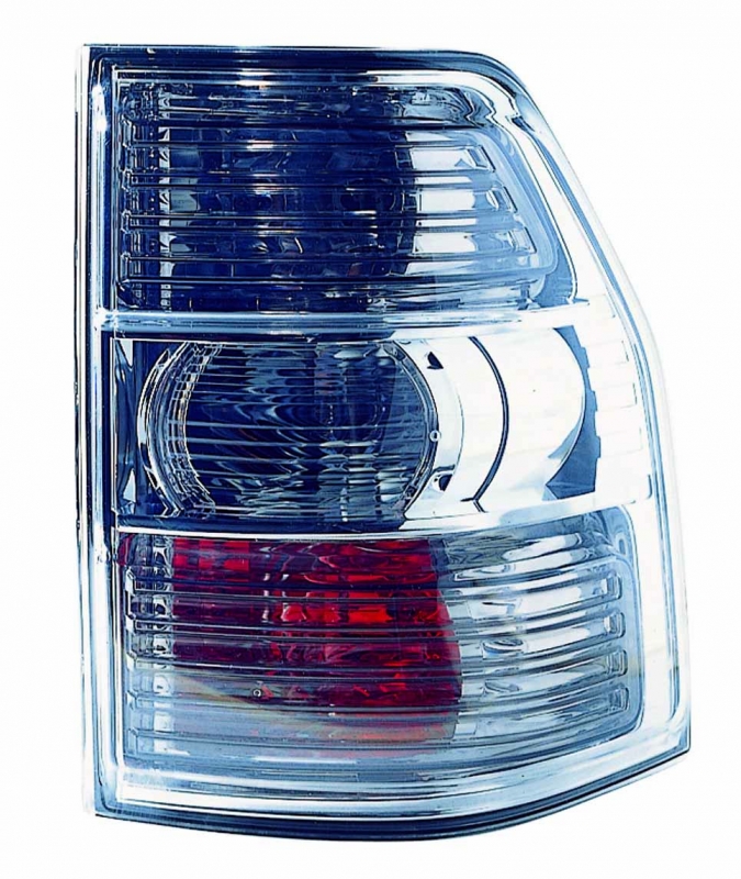 Lampa spate Mitsubishi Pajero IV (pe caroserie)