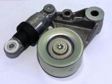 Intinzator curea transmisie cu amortizor  motor 3,0 DDTi Nissan