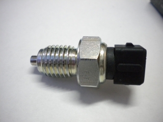 Sonda marsarier cutie viteza Nissan Cabstar E